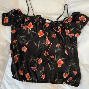 Flowery top 🌹🌼